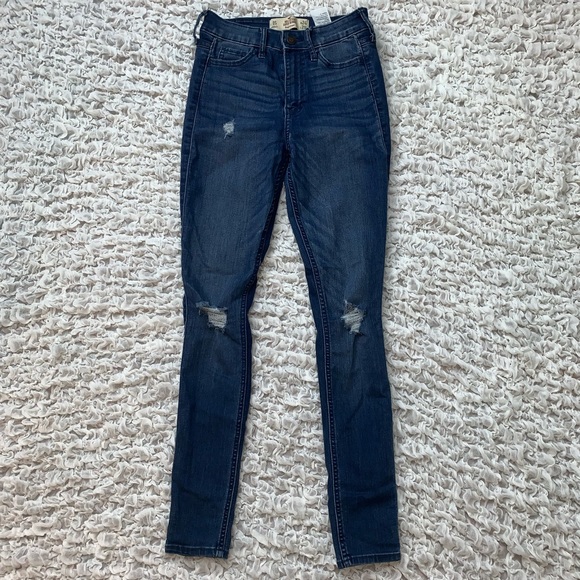 Hollister Super Skinny Highrise Jeans - Picture 3 of 4